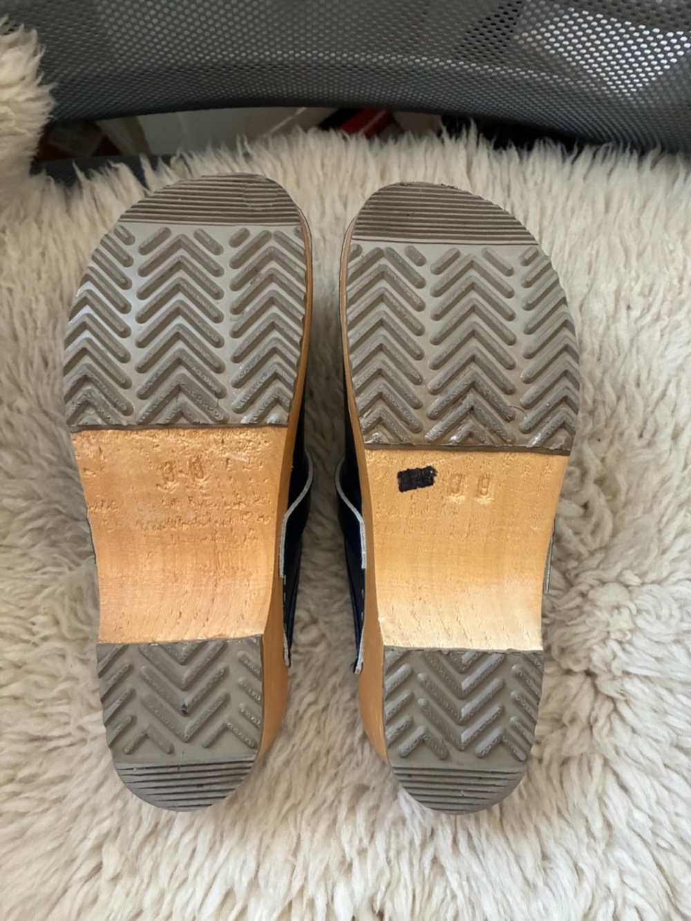 BJORK Clogs. Size 8 - Picture 4 of 6